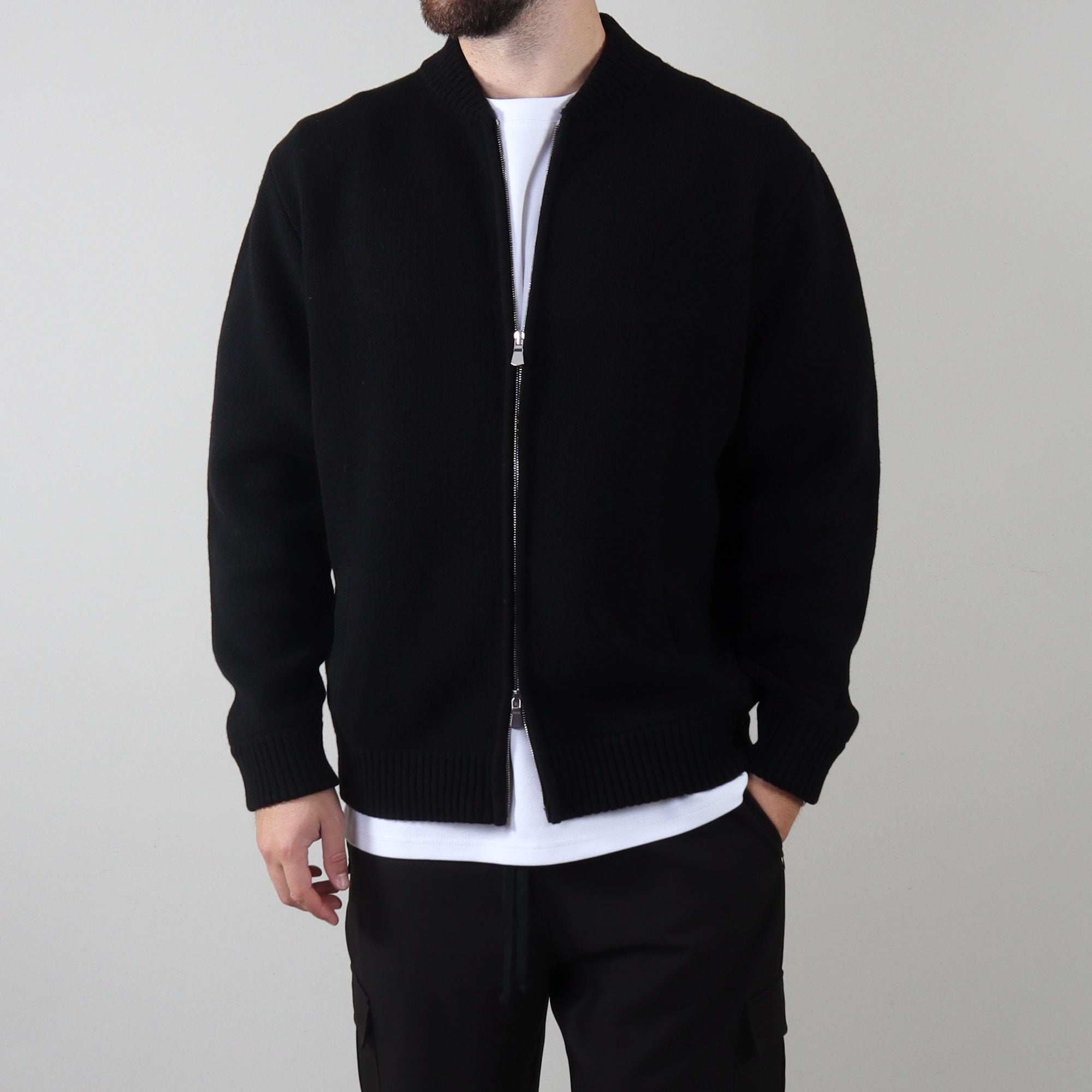 Masq bomber black