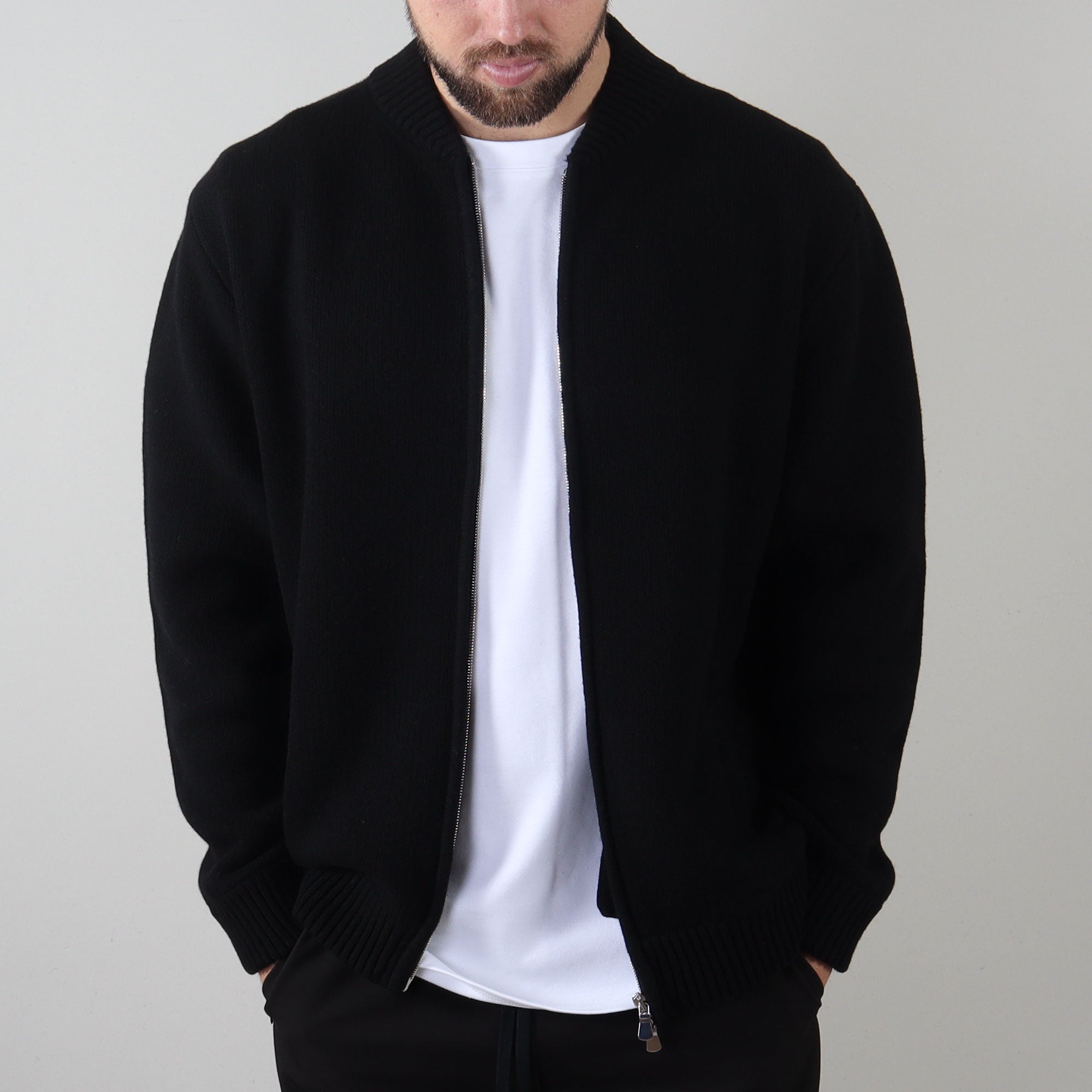 Masq bomber black